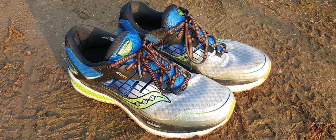 découvrez notre avis complet sur la saucony triumph 20, la chaussure de running alliant confort, performance et durabilité pour vos longues courses.