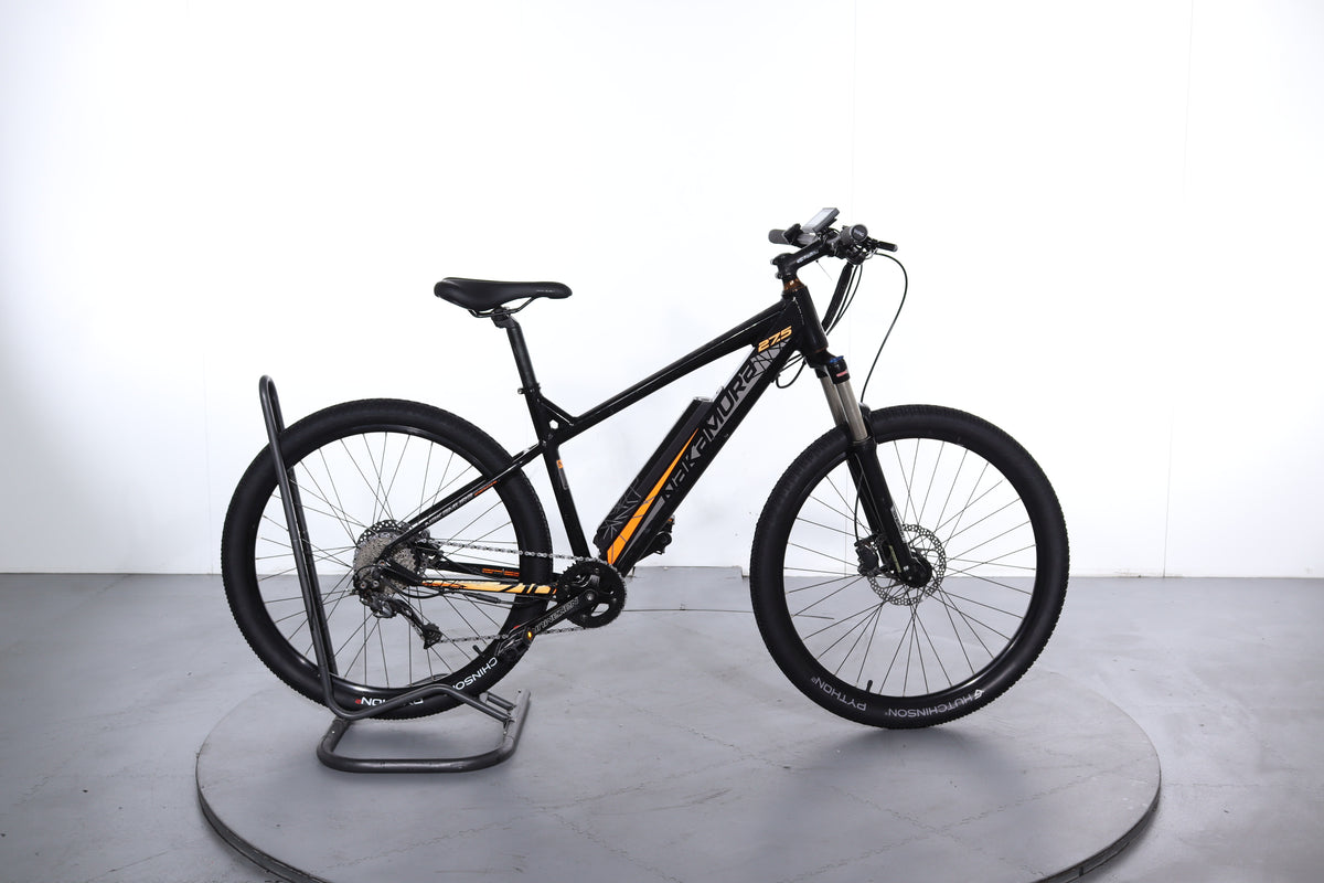 découvrez notre avis complet sur le vtt nakamura summit 700 : performance, design et rapport qualité-prix pour bien choisir votre vélo tout terrain.