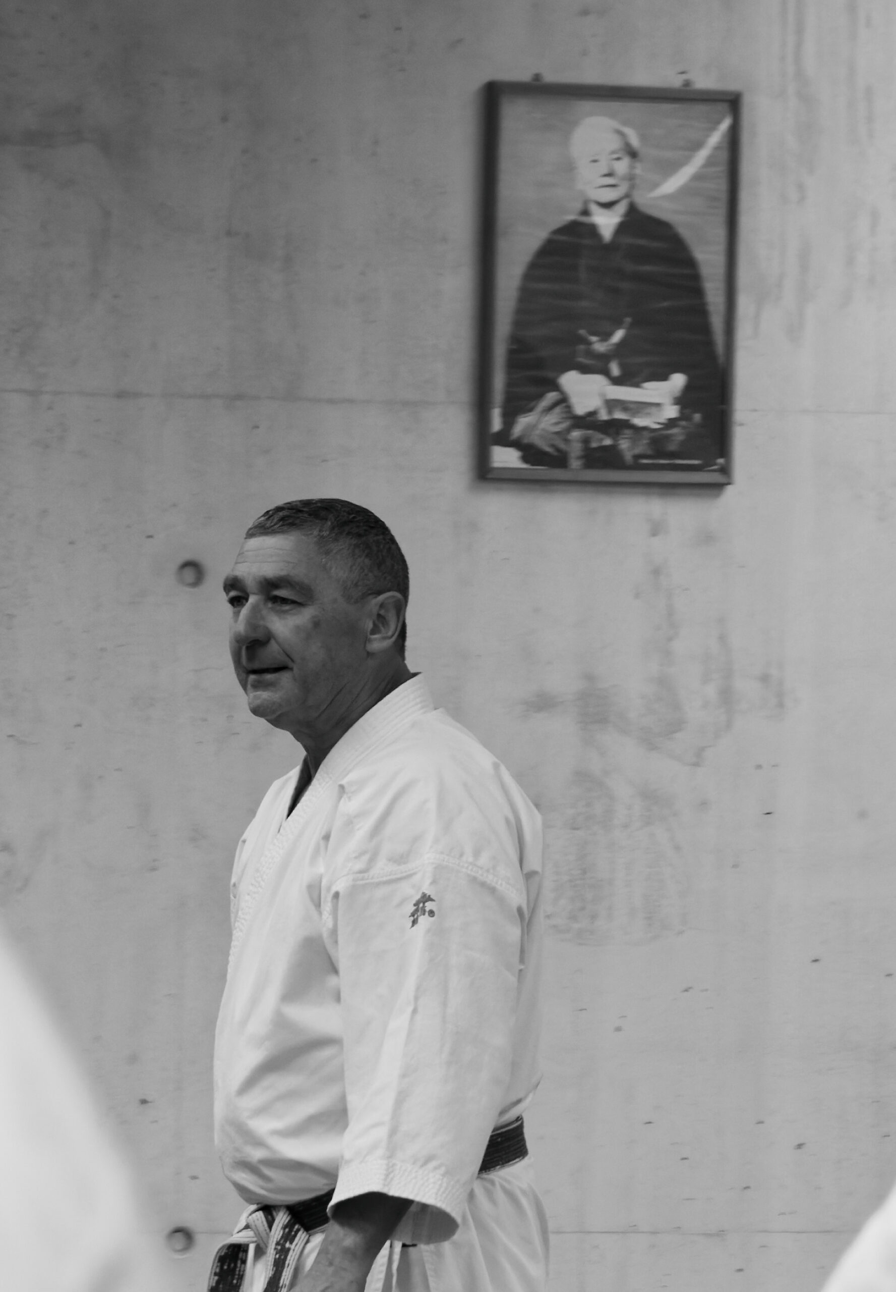 découvrez l'art du karaté, alliant maîtrise technique et harmonie du corps et de l'esprit pour un équilibre parfait.