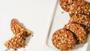 Utilisations variées des flocons d&rsquo;avoine en poudre pour la cuisine et la santé