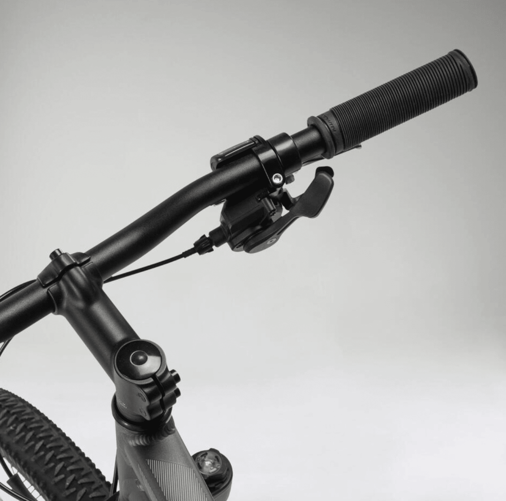 découvrez notre avis complet sur le vtt rockrider st 120 : performances, qualité, confort et rapport qualité-prix pour des aventures tout-terrain réussies.