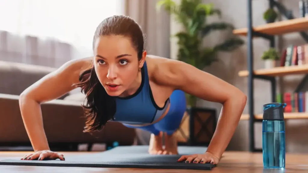 découvrez des exercices simples et efficaces pour muscler vos pectoraux à la maison sans aucun matériel. idéal pour tonifier votre poitrine en toute simplicité.
