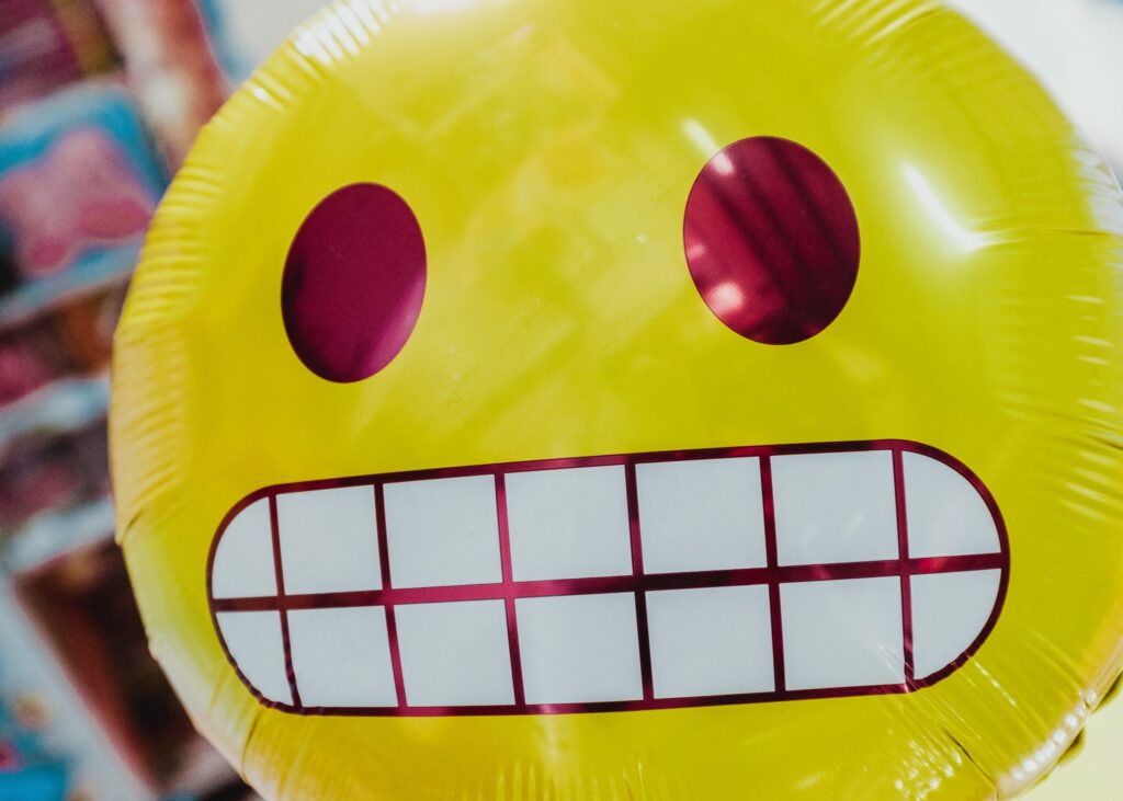 découvrez comment l'humour transforme le quotidien en moments de joie et de légèreté. riez, souriez et prenez la vie du bon côté grâce à nos anecdotes et astuces humoristiques.